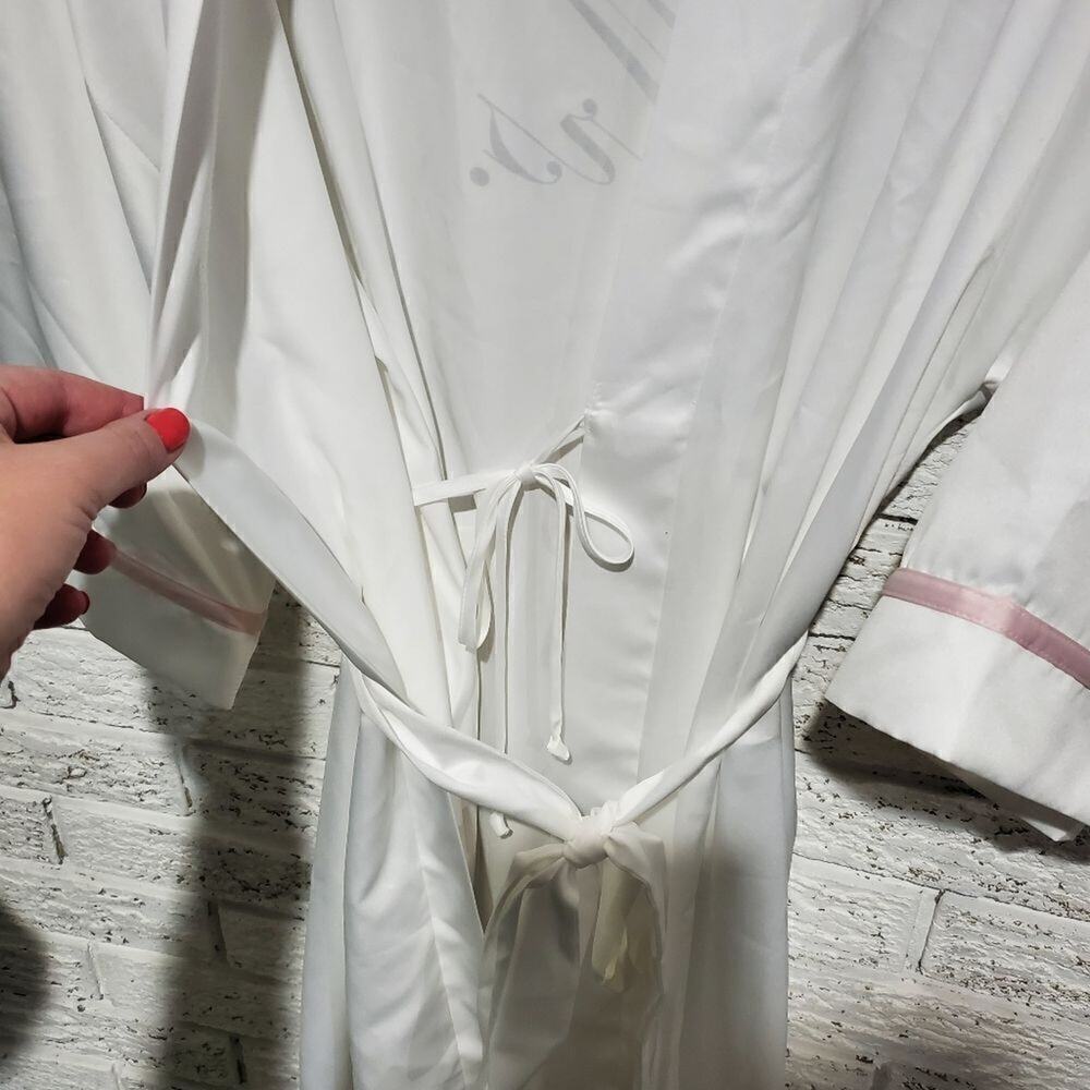 Apt. 9 White Mrs. Bridal Robe, Size X-Small - Picture 5 of 7